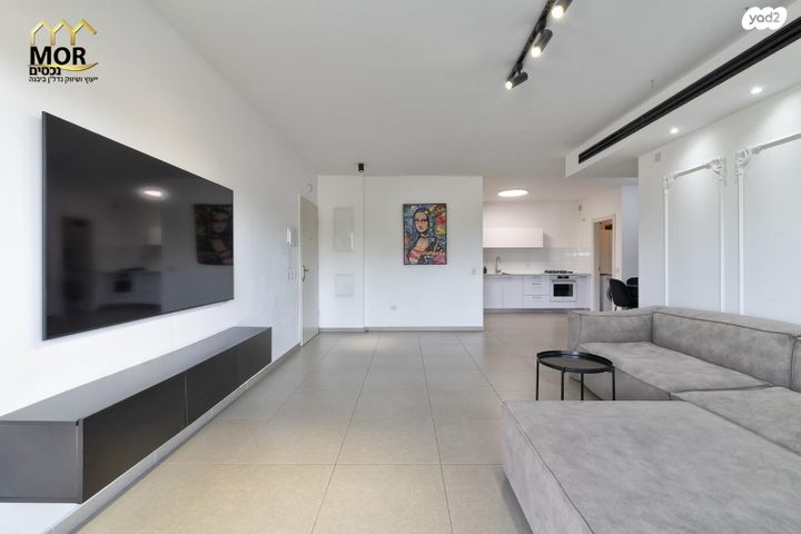 דבורה עומר 12