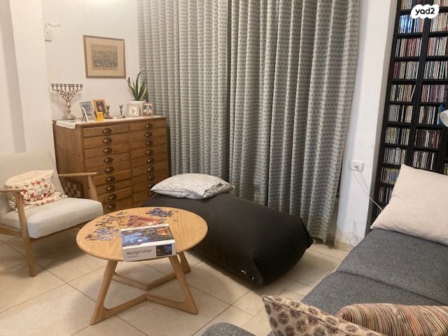 דירה, קורא הדורות 35, תלפיות, ירושלים