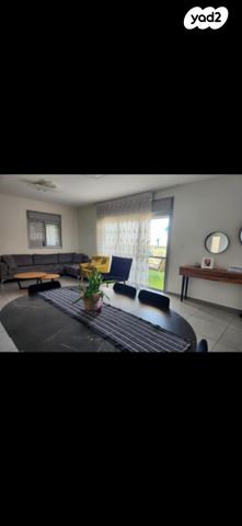 דירה, הדס 16, קרית אילון, חולון