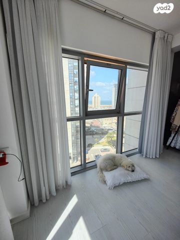 דירה, אריק לביא 1, עיר ימים, נתניה