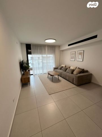 דירה, רועי קליין 10, קרית קריניצי, רמת גן