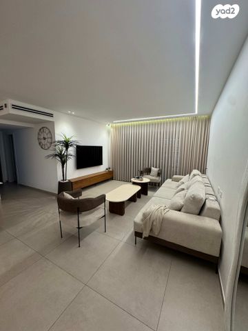 דירה, שרה אמנו 11, כרמי גת, קרית גת