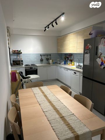 דירה, רועי קליין 10, קרית קריניצי, רמת גן