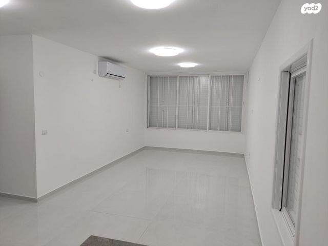 מונטיפיורי 7