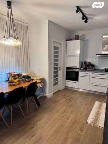 דירה, מעגל השלום 31, קרית חתני פרס נובל, ראשון לציון