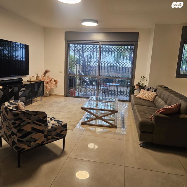 דירת גן, כחל 1, סנסן, צור הדסה