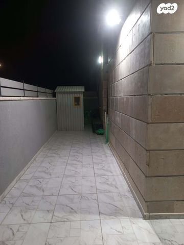 דירה, משה צדקה 5, נווה מאיר, רמלה