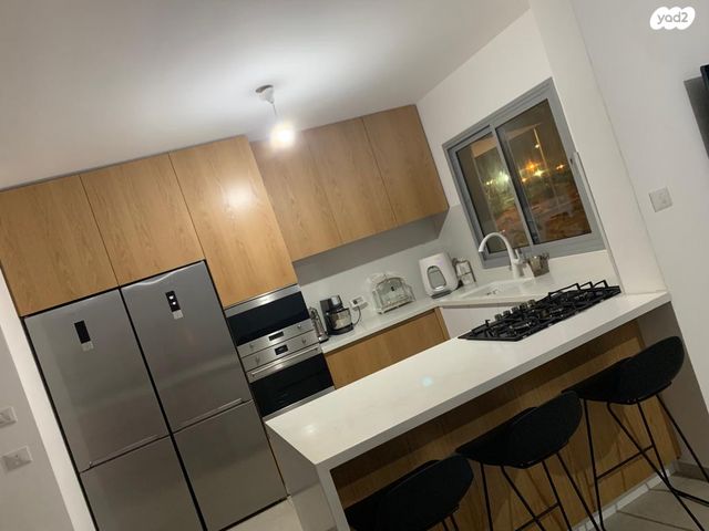 דרך אילן רמון 33