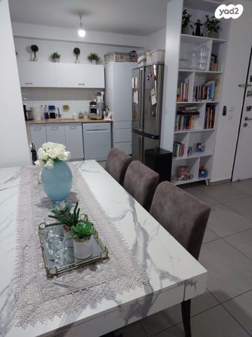 דירה, שדרות אבני החושן 37, כרמי גת, קרית גת