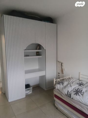 דירה, בעל התניא 16, שיכון ההסתדרות, בני ברק