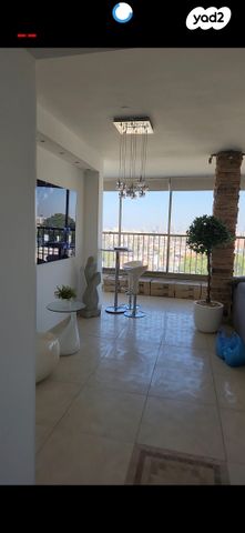 דירה, ירושלים 74, לב העיר, בת ים