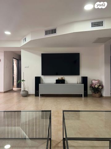 דירת גן, רשב"ג 30, קטמונים, ירושלים