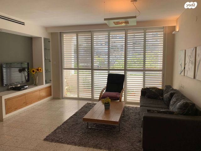 דירה, מכבים 77, ורדים, שוהם