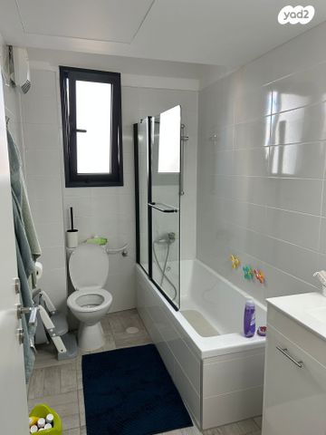 דירה, רועי קליין 10, קרית קריניצי, רמת גן