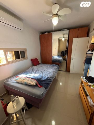 דירה, הירדן 25, נווה רם, שיכון מזרחי, רמת גן