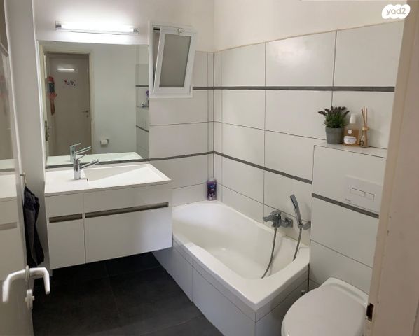 דירה, מכבים 77, ורדים, שוהם