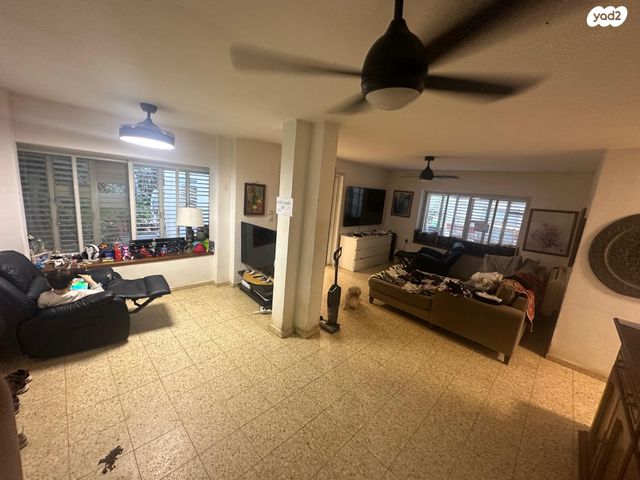 דו משפחתי, העצמאות 9, נווה הברון, זכרון יעקב