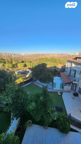 דו משפחתי, דרור 6, נווה מנחם, גבעת זאב