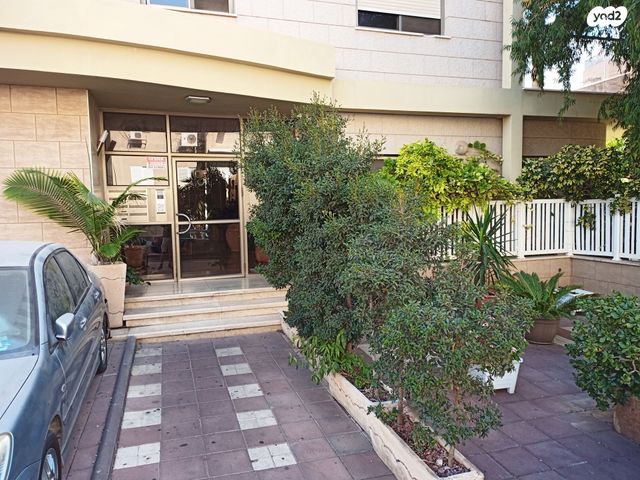 גג/ פנטהאוז, הרצל 15, עיר, מרכז העיר, נהריה