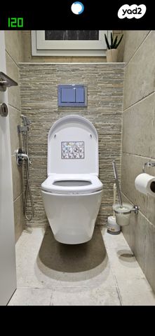 דירה, ירושלים 74, לב העיר, בת ים