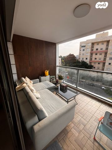 דירה, קלמן ביאלר 20, רחובות החדשה, רחובות