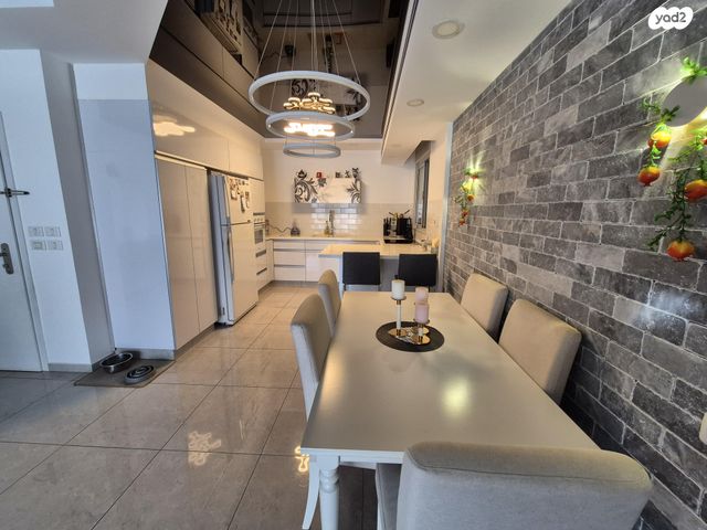 דירה, פרץ ברנשטיין 23, ברנע, אשקלון