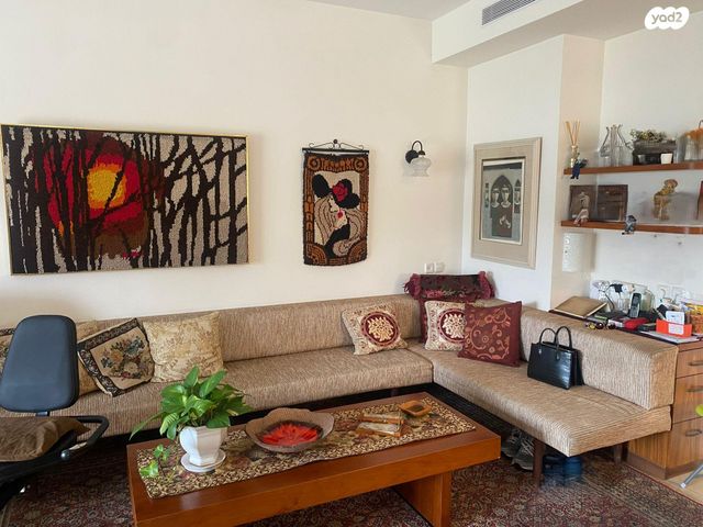 דירה, שדרות ירושלים 21, מרכז העיר, סביניה, הוותיקה, קרית ביאליק