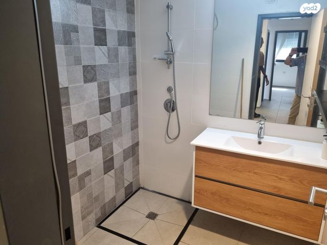 דירה, עין דור 11, שער פלמר, תחנת רכבת השמונה, חיפה