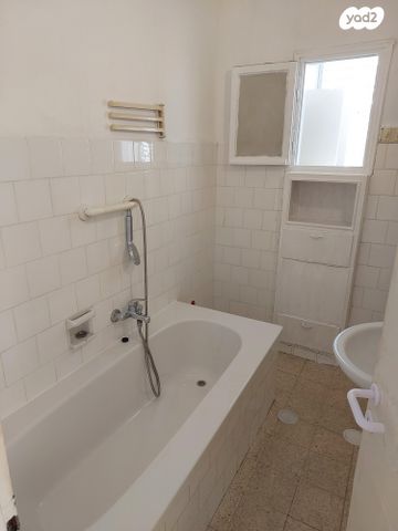 דירה, שדרות העצמאות 59, רוטשילד עצמאות, בת ים