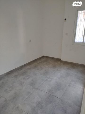 דירה, אבן סינא 20, הדר מרכז, חיפה