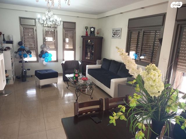 גג/ פנטהאוז, הרצל 15, עיר, מרכז העיר, נהריה