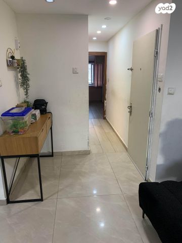 דירה, הרב שמואל רוזובסקי 14, רובע ג', אשדוד