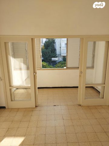 דירה, שדרות העצמאות 59, רוטשילד עצמאות, בת ים