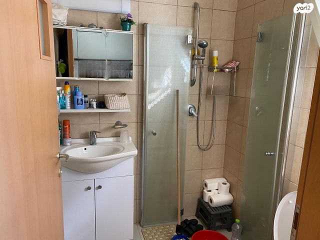 דירה, שדרות ירושלים 21, מרכז העיר, סביניה, הוותיקה, קרית ביאליק