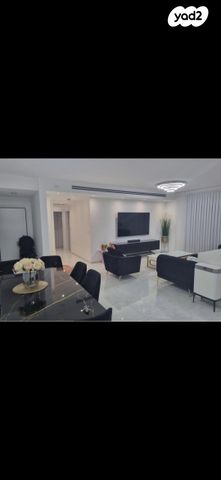 דירה, אריק איינשטיין 24, הרקפות, ראשון לציון