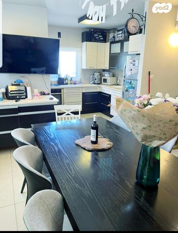 דירה, א.ד. גורדון 3, הפועל המזרחי ג', שיכון ג', בני ברק