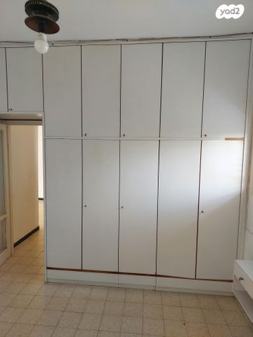 דירה, שדרות העצמאות 59, רוטשילד עצמאות, בת ים