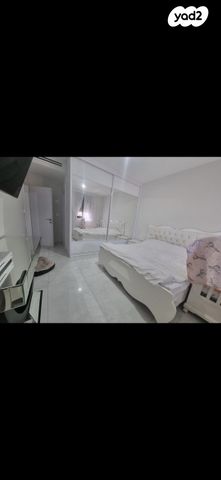 דירה, אריק איינשטיין 24, הרקפות, ראשון לציון