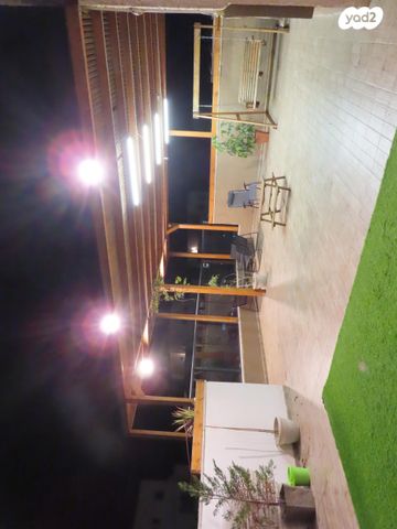 גג/ פנטהאוז, שדרות האמוראים 37, איילת השחר / רמת בית שמש ד-3, בית שמש