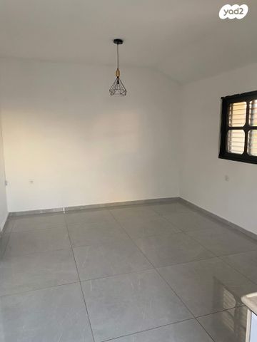 דירה, הזמיר 36, שיכוני המזרח, ראשון לציון