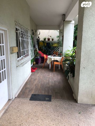 יחידת דיור, שדרות בן גוריון 12, הצפון הישן - דרום, תל אביב יפו