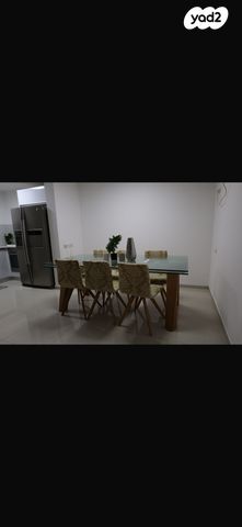 דירה, הפרחים 1, בית השיטה, בית השיטה