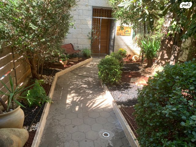 בית פרטי/ קוטג', צבי לייבוביץ' 24, רמת דניה, ירושלים