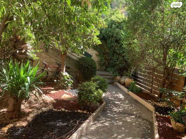 בית פרטי/ קוטג', צבי לייבוביץ' 24, רמת דניה, ירושלים