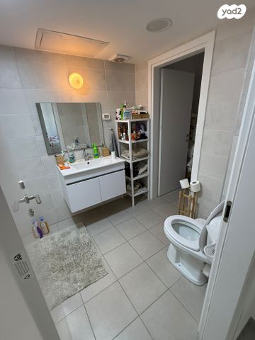 דירה, היוצרים 28, עיר היין, אשקלון