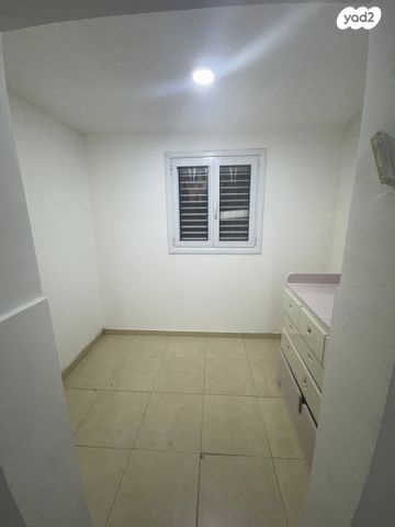 יחידת דיור, השופטים 8, נאות יהודית ונווה ארזים, חולון