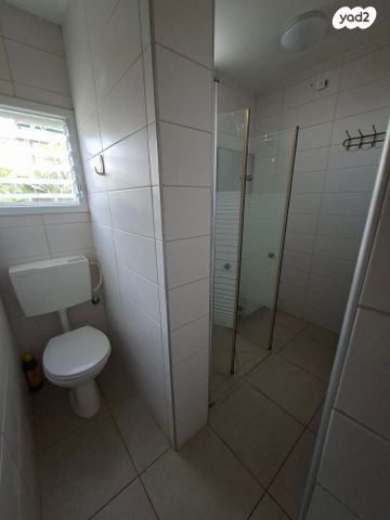 יחידת דיור, שדרות רוטשילד 46, מרכז העיר, חדרה