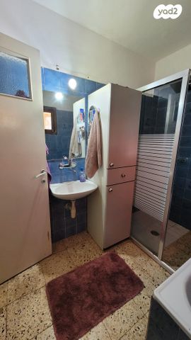 דירת גן, ברל כצנלסון 36, שיכוני מזרחי, כפר סבא