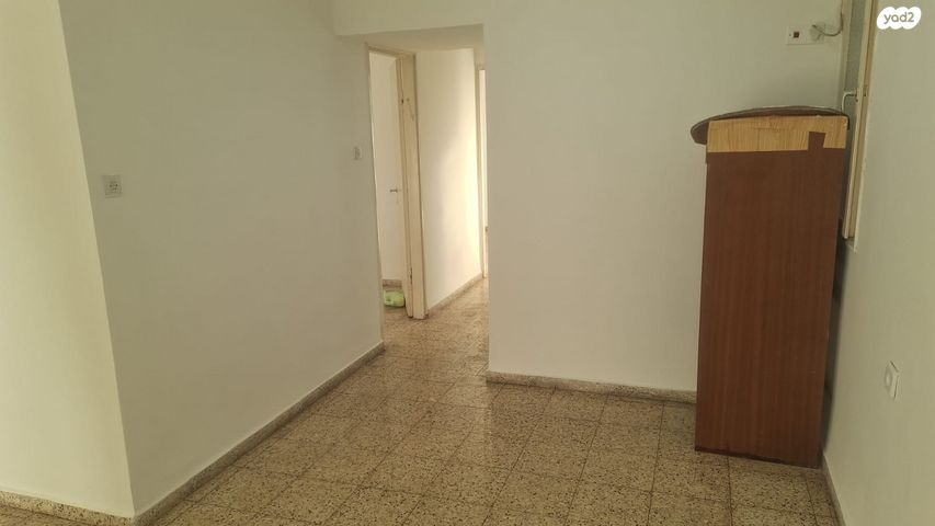 דירה, שברץ 22, לסטר/רבוצקי, רעננה