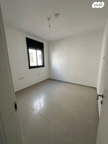 דירה, הרב שלום שבזי 231, פסגות אפק, ראש העין